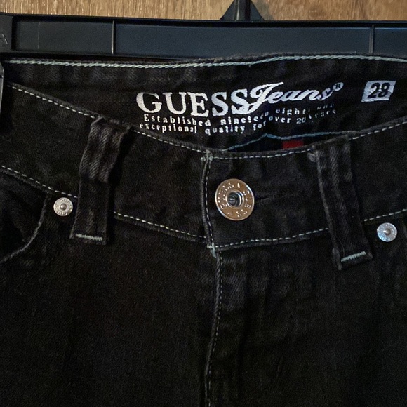 Guess - Picture 4 of 7